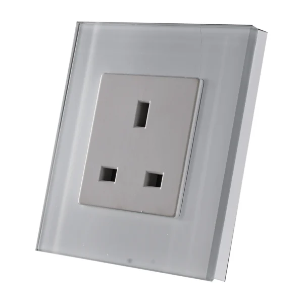 Swiss Luxury Edge Series UK 3-Pin Socket Swiss Luxury Edge Series UK 3-Pin Socket